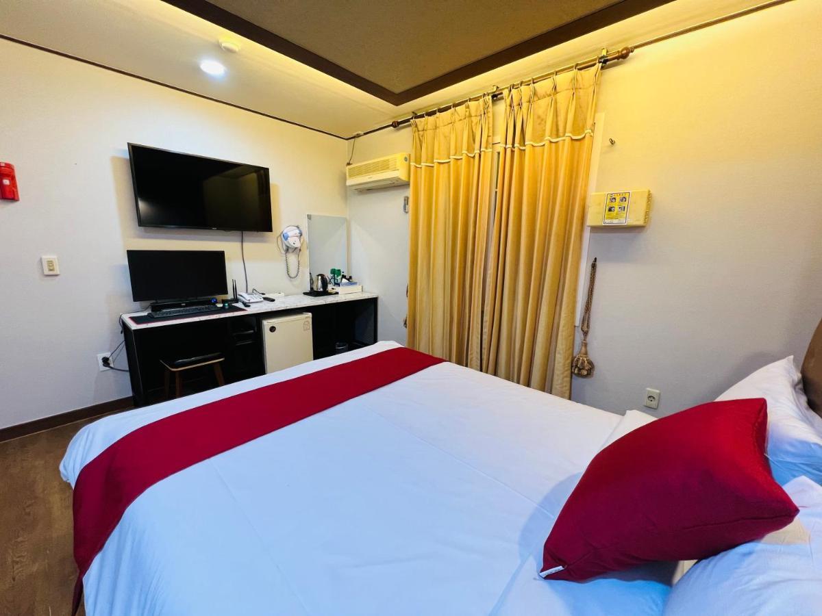 Sweet Hotel Jeju Exterior photo